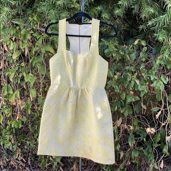 Kimchi blue size 4 yellow floral print dress - Picture 3 of 9
